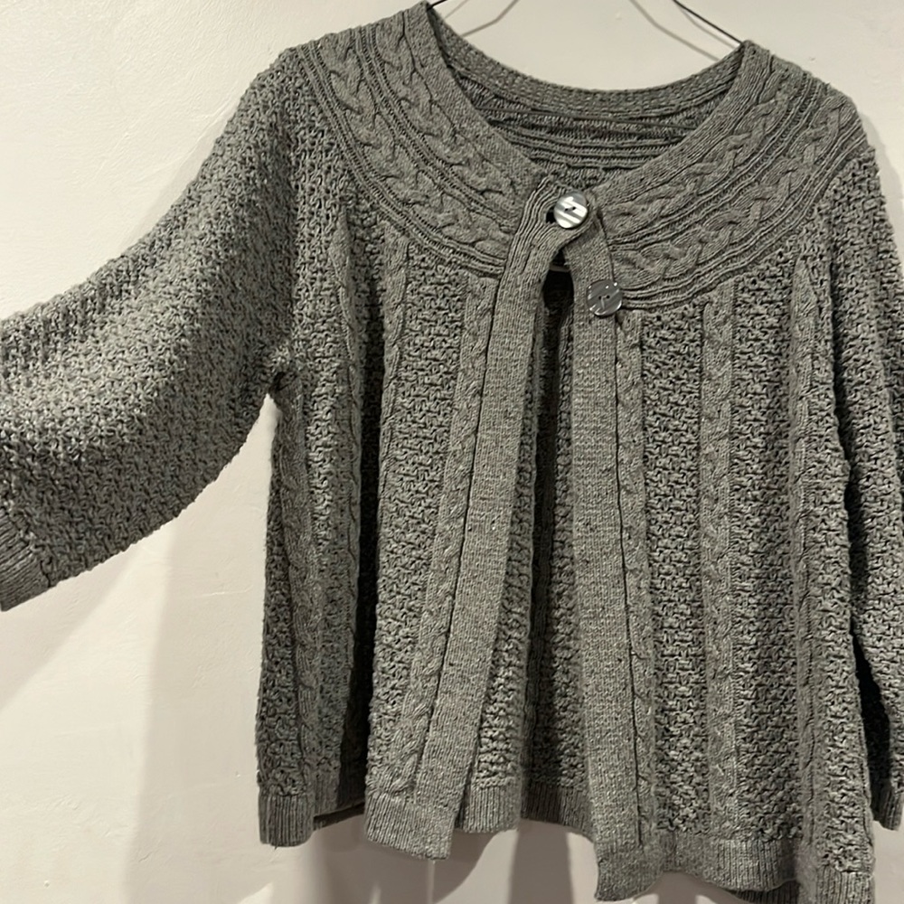 Croft and barrow size large cable sweater, two buttons down